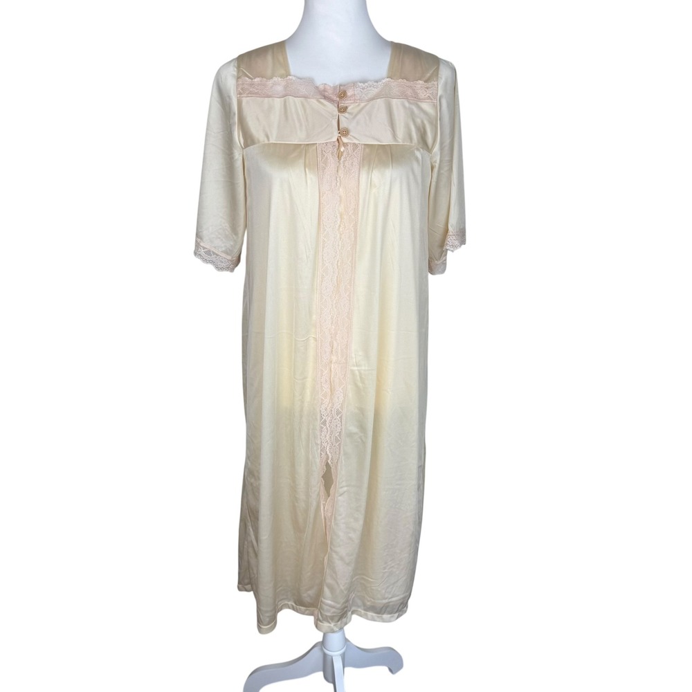 SM Intimate Vintage Cream Lace Trim Nightgown and‎ Robe Set Size Medium